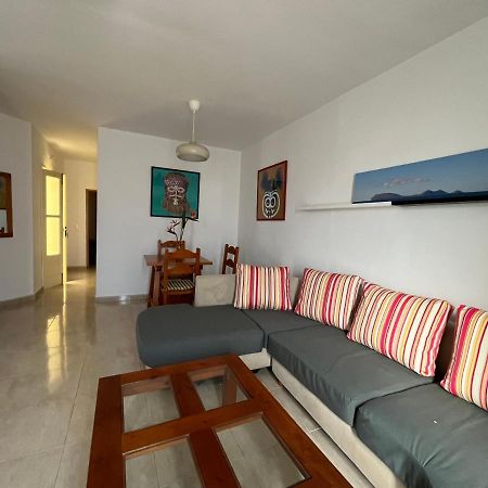 Playa Chica Apt With Terrace 100 M From The Sea Puerto del Carmen  Zewnętrze zdjęcie
